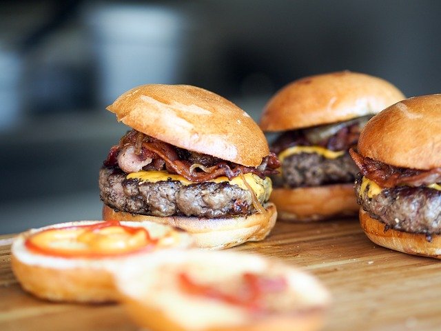 Crispy Burger with Blue Cheese